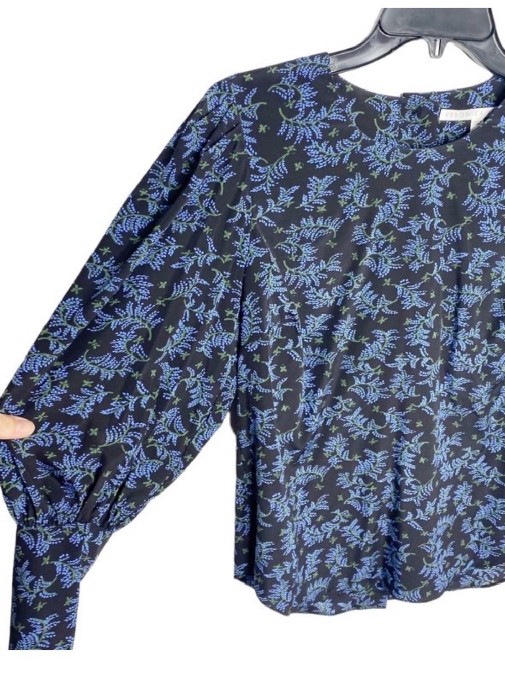 Veronica Beard Clarke Silk Puff Sleeve blouse 8 floral buttons - Picture 7 of 12
